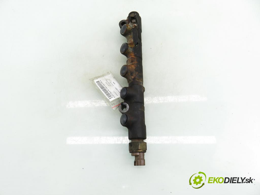 TOYOTA AVENSIS VERSO (_M2_) MINIVAN 2004 85,00 2.0 D (CLM20_) - 1CD-FTV 1995,00 lišta vstřikovací 8945812020 (Vstřikovací lišta)