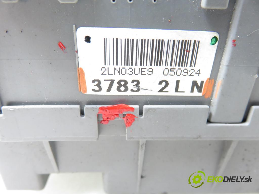 HONDA CIVIC VIII (FN, FK) HB 2006 103,00 2.2 CTDi (FK3) - N22A2 2204,00 MODUL BSI 37832LN