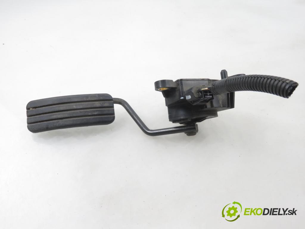 RENAULT GRAND SCENIC II (JM0/1_) HB 2006 88,00 1.9 dCi (JM0G, JM12, JM1G, JM2C) - F9Q 812 1870,00 potenciometr plynového pedálu 8200159647B ; 9646702180 ; F00C3E2427 (Potenciometr plynového pedálu)
