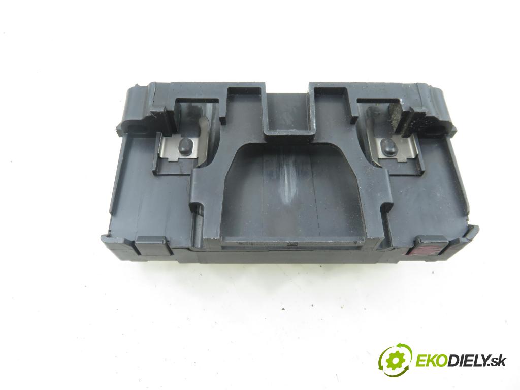 RENAULT GRAND SCENIC II (JM0/1_) HB 2006 88,00 1.9 dCi 120 - F9Q 812 1870,00 CZYTNIK KARTY: S118539002D ; 820012507