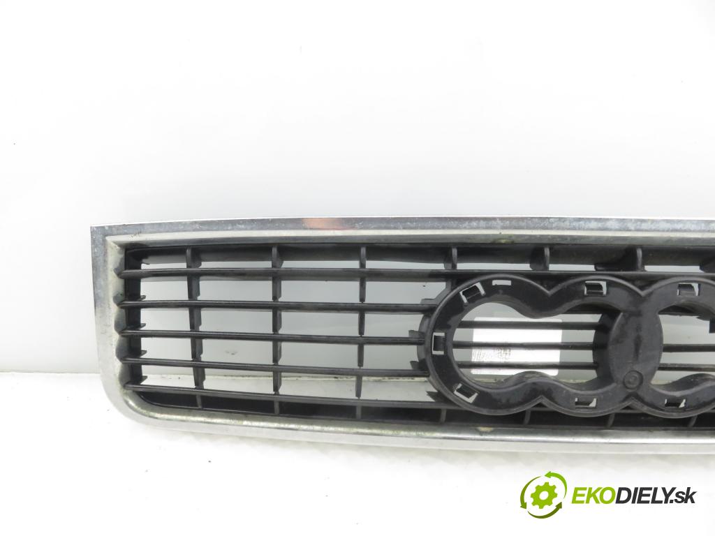 AUDI A4 Avant (8E5, B6) KOMBI 2004 96,00 1.9 TDI - AWX 1896,00 mřížka / maska