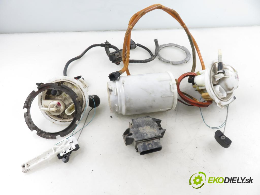 AUDI Q7 (4L) SUV 2008 257,00 4.2 FSI quattro - BAR 4163,00 Pumpa paliva 7L8919087B ; 7L8919679 ; 7L8919679C