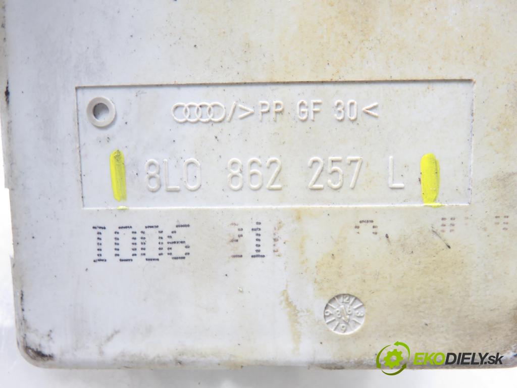 AUDI A3 (8L1) HB 1998 110,00 1.8 T - AGU 1781,00 motorek zámku centrálního 8L0862257L