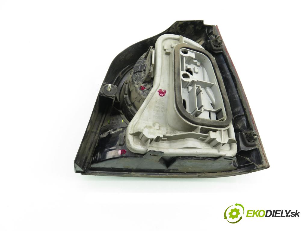 VW POLO (9N_) HB 2008 44,00 1.2 6V 60 - BBM 1198,00 Svetlo ľavé zadné 965347