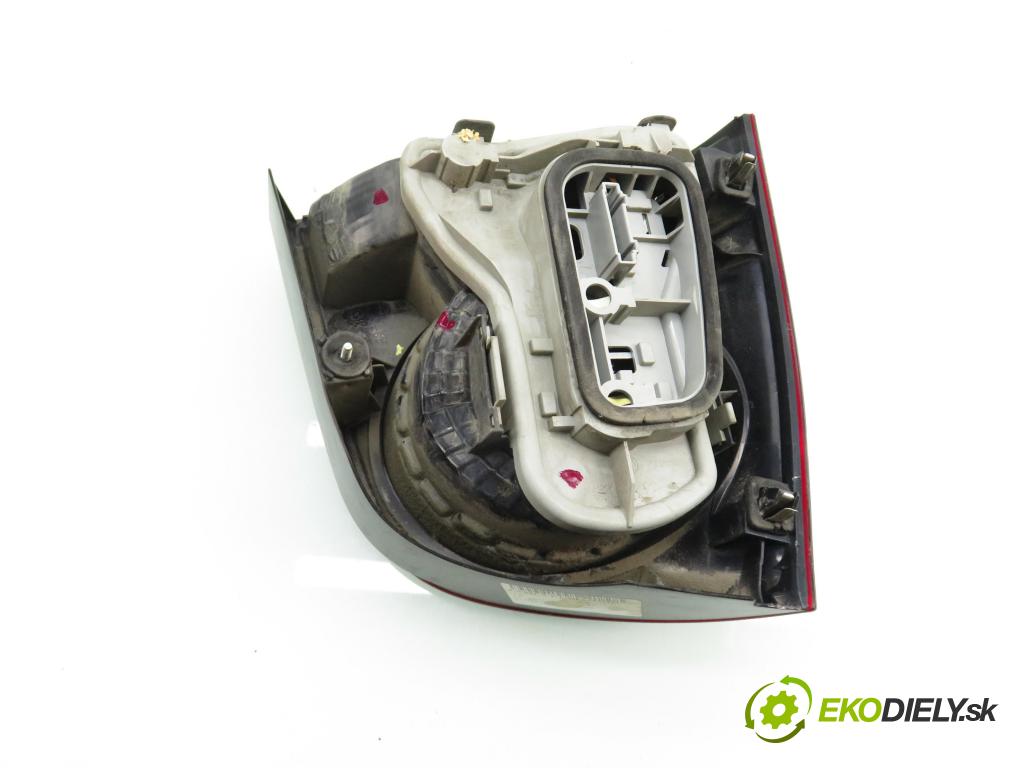 VW POLO (9N_) HB 2008 44,00 1.2 6V 60 - BBM 1198,00 Svetlo pravé zadné 965348
