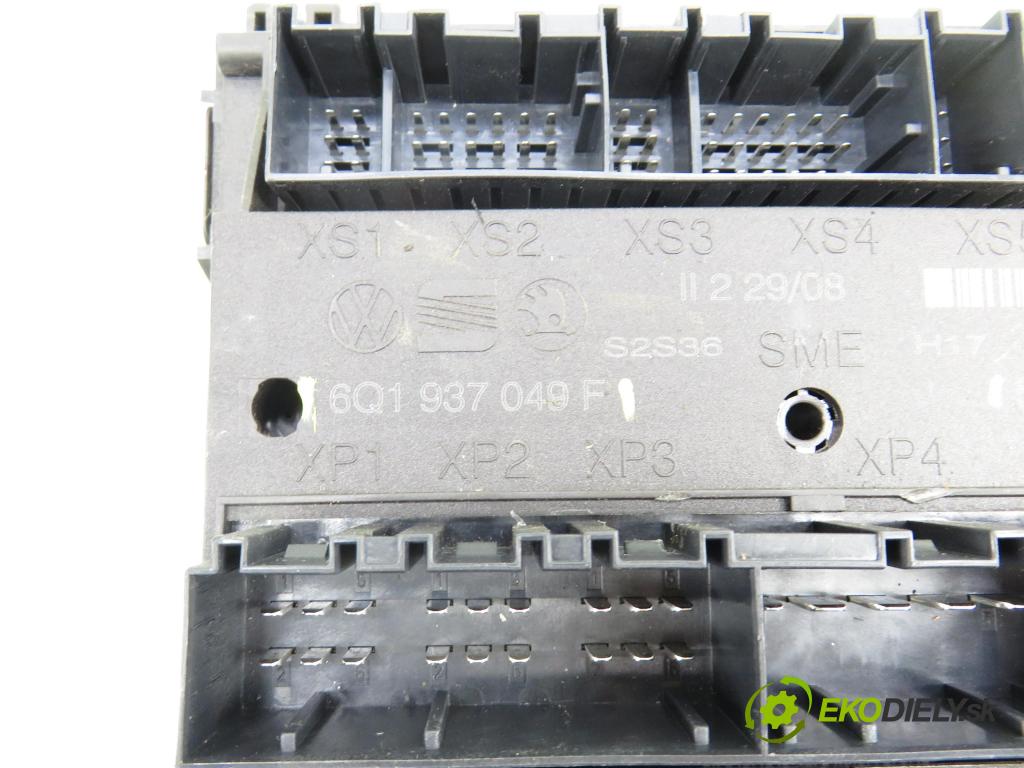VW POLO (9N_) HB 2008 44,00 1.2 - BBM 1198,00 MODUL komfortu 6Q1937049F ; 5WK48217