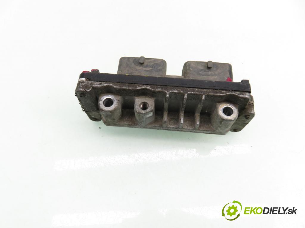 FIAT PUNTO (188_) HB 2005 44,00 1.2 60 (188.030, .050, .130, .150, .230, .250) - 1 1242,00 Riadiaca jednotka Motor 55195640 ; IAW5AFP3 ; 6160065104