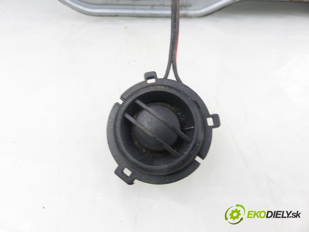 SKODA FABIA I (6Y2) HB 2002 74,00 1.9 TDI - ATD 1896,00 mechanismus oken PPE 601959802 ; MR6400549F ; 6Y0637756C