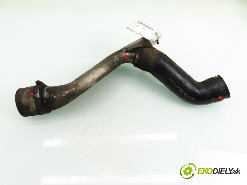 AUDI A3 (8L1) HB 1998 110,00 1.8 T - AGU 1781,00 Rúra intercoolera turba 06A145894
