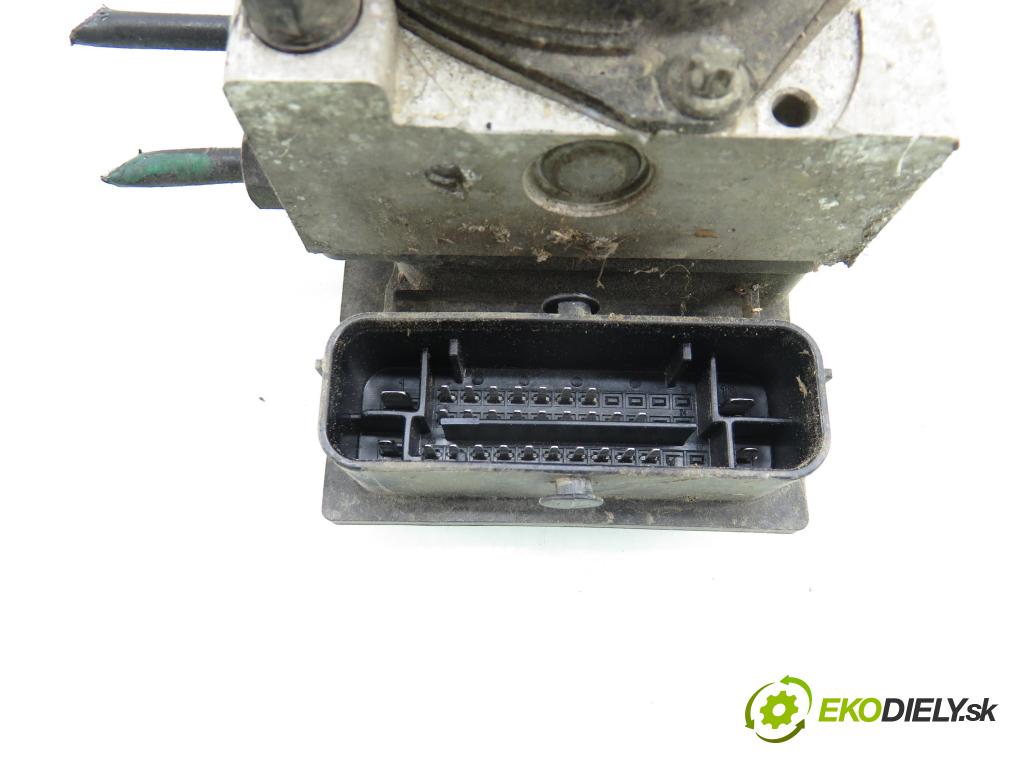 VW POLO (9N_) HB 2006 59,00 1.4 TDI - BNV 1422,00 Pumpa ABS 0265800511 ; 0265231712 ; 6Q0614117S (Pumpa ABS)