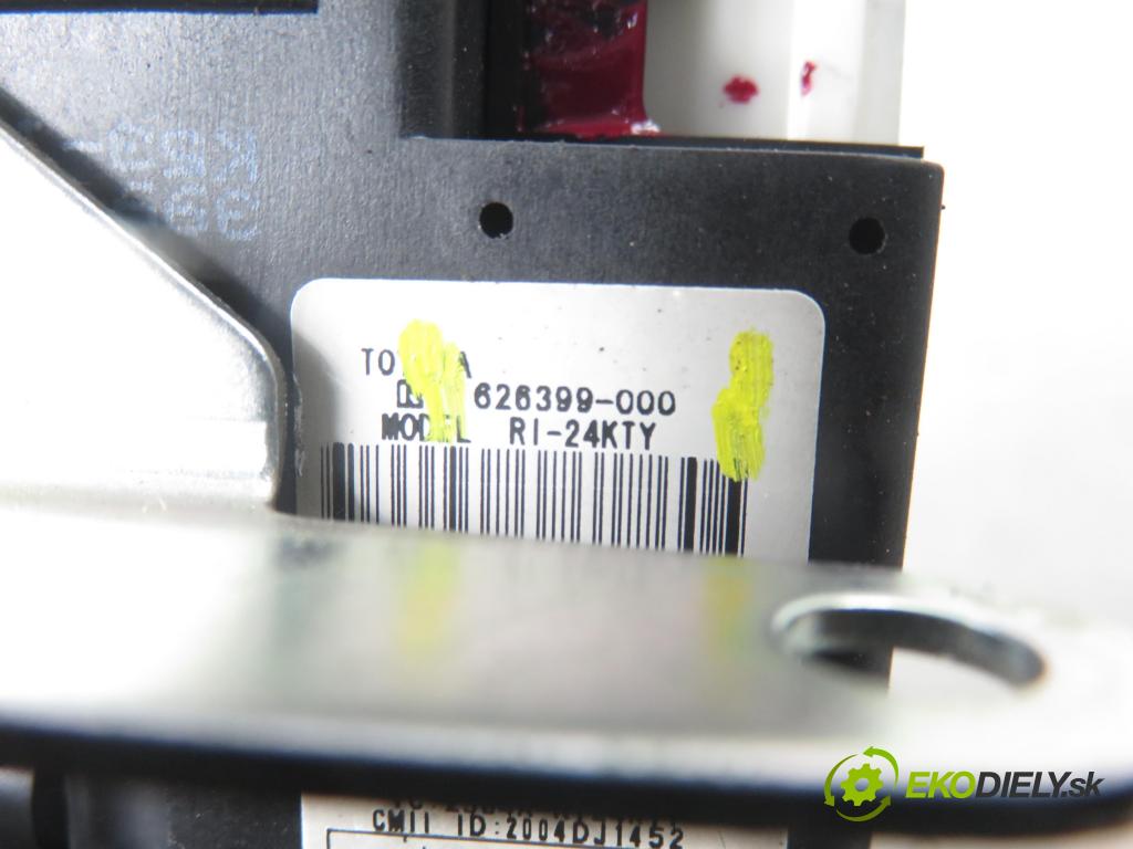 TOYOTA COROLLA Verso (ZER_, ZZE12_, R1_) MINIVAN 2005 85,00 2.0 D-4D (CUR10_) - 1CD-FTV 1995,00 spínačka 626399000 ; 15A7101 (Spínací skříňka)