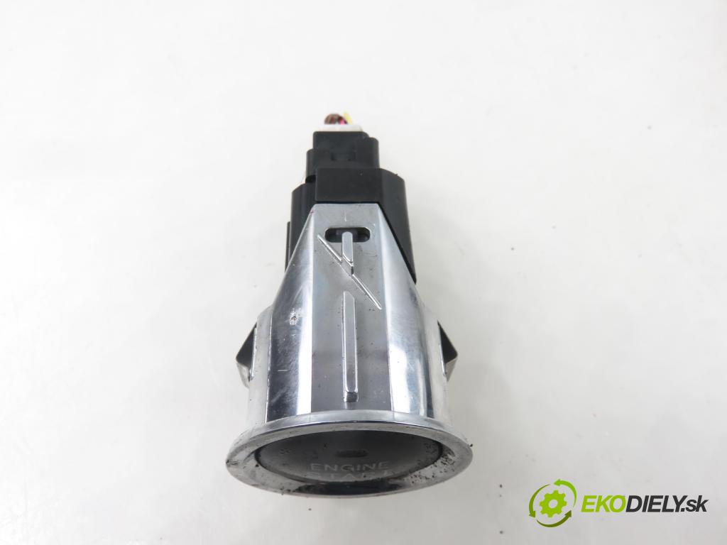 TOYOTA COROLLA Verso (ZER_, ZZE12_, R1_) MINIVAN 2005 85,00 2.0 D-4D (CUR10_) - 1CD-FTV 1995,00 spínačka 626399000 ; 15A7101 (Spínací skříňka)