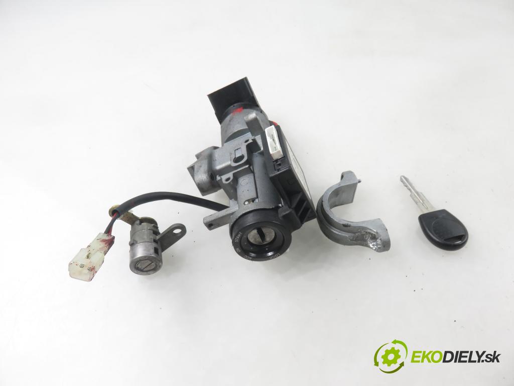 CHEVROLET AVEO / KALOS liftback (T200) HB 2004 53,00 1.2 - F12S3 1150,00 spinačka / zámky 96540559