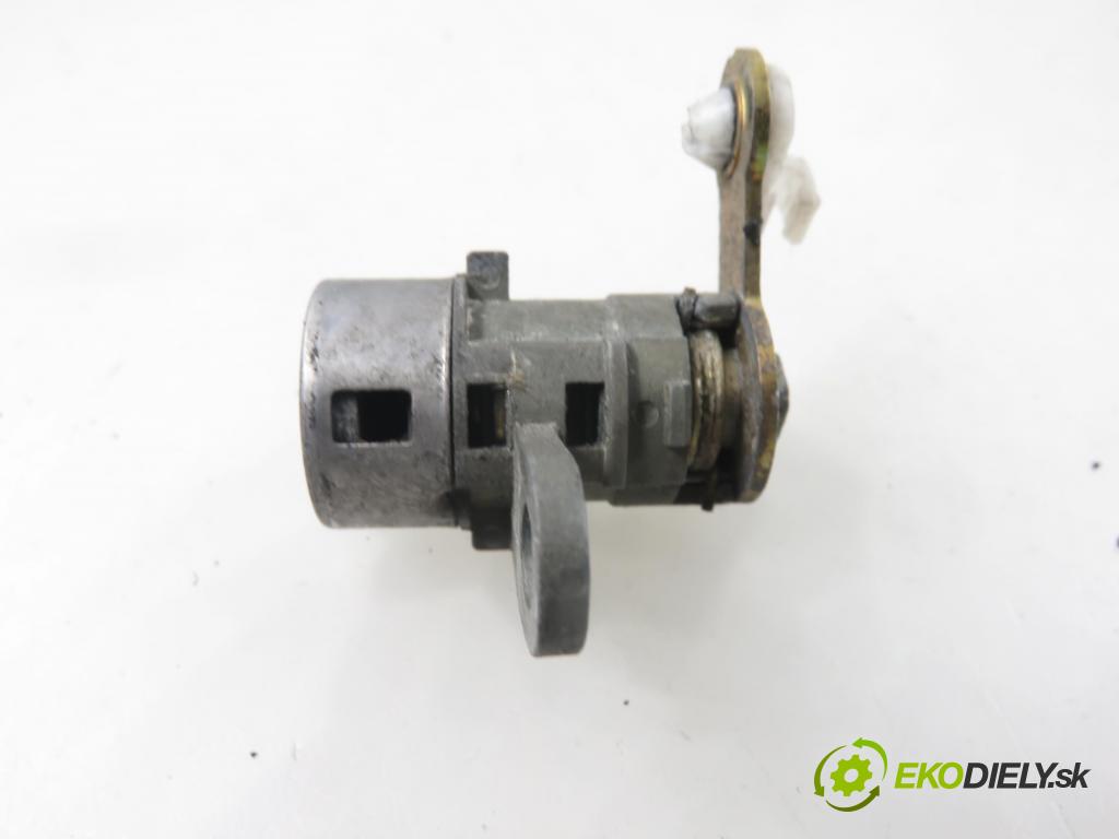 CHEVROLET AVEO / KALOS liftback (T200) HB 2004 53,00 1.2 - F12S3 1150,00 spinačka / zámky 96540559