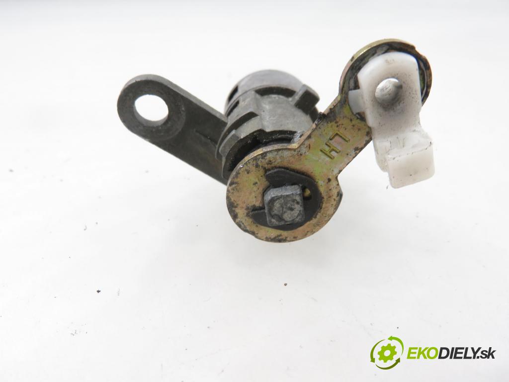 CHEVROLET AVEO / KALOS liftback (T200) HB 2004 53,00 1.2 - F12S3 1150,00 spinačka / zámky 96540559
