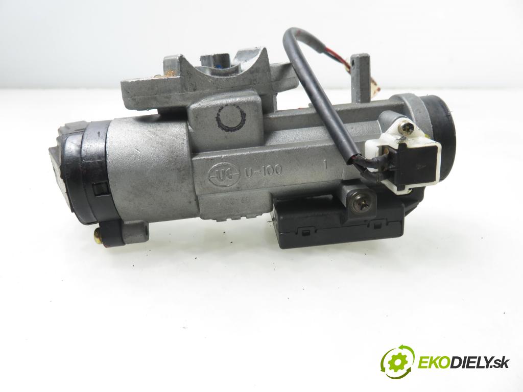 CHEVROLET AVEO / KALOS liftback (T200) HB 2004 53,00 1.2 - F12S3 1150,00 spinačka / zámky 96540559