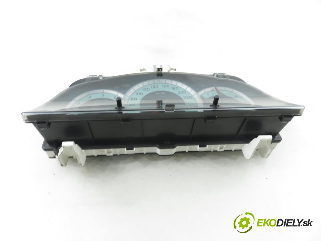 TOYOTA COROLLA Verso (ZER_, ZZE12_, R1_) MINIVAN 2005 85,00 2.0 D-4D (CUR10_) - 1CD-FTV 1995,00 Prístrojovka elektrický MB2574203689 ; 838000F060L