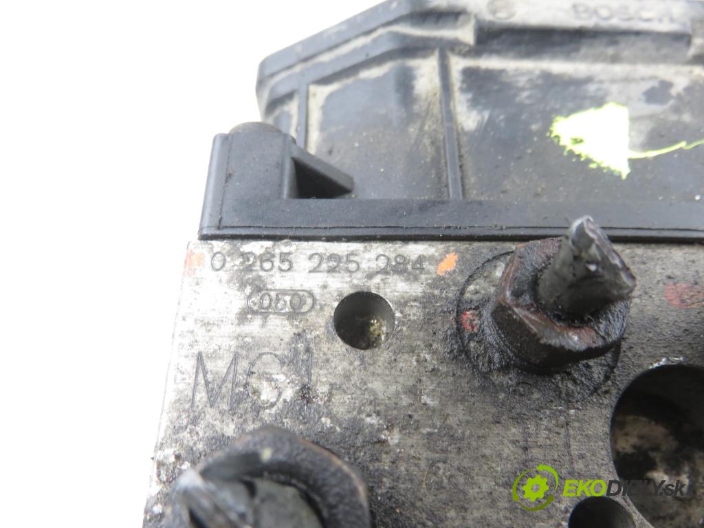 TOYOTA COROLLA Verso (ZER_, ZZE12_, R1_) MINIVAN 2005 85,00 2.0 D-4D (CUR10_) - 1CD-FTV 1995,00 Pumpa ABS 895410F010 ; 0265950130 ; 0265225284 (Pumpa ABS)