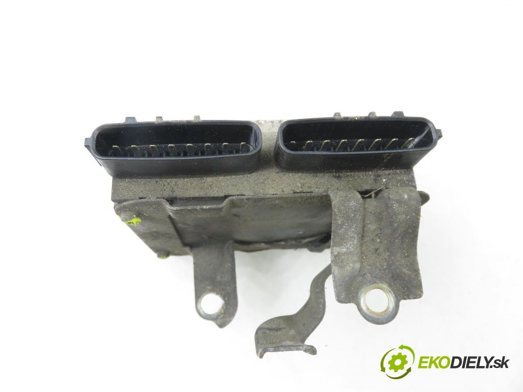 TOYOTA COROLLA Verso (ZER_, ZZE12_, R1_) MINIVAN 2005 85,00 2.0 D-4D (CUR10_) - 1CD-FTV 1995,00 Riadiaca jednotka vstreku 8987120050 ; 1310001261