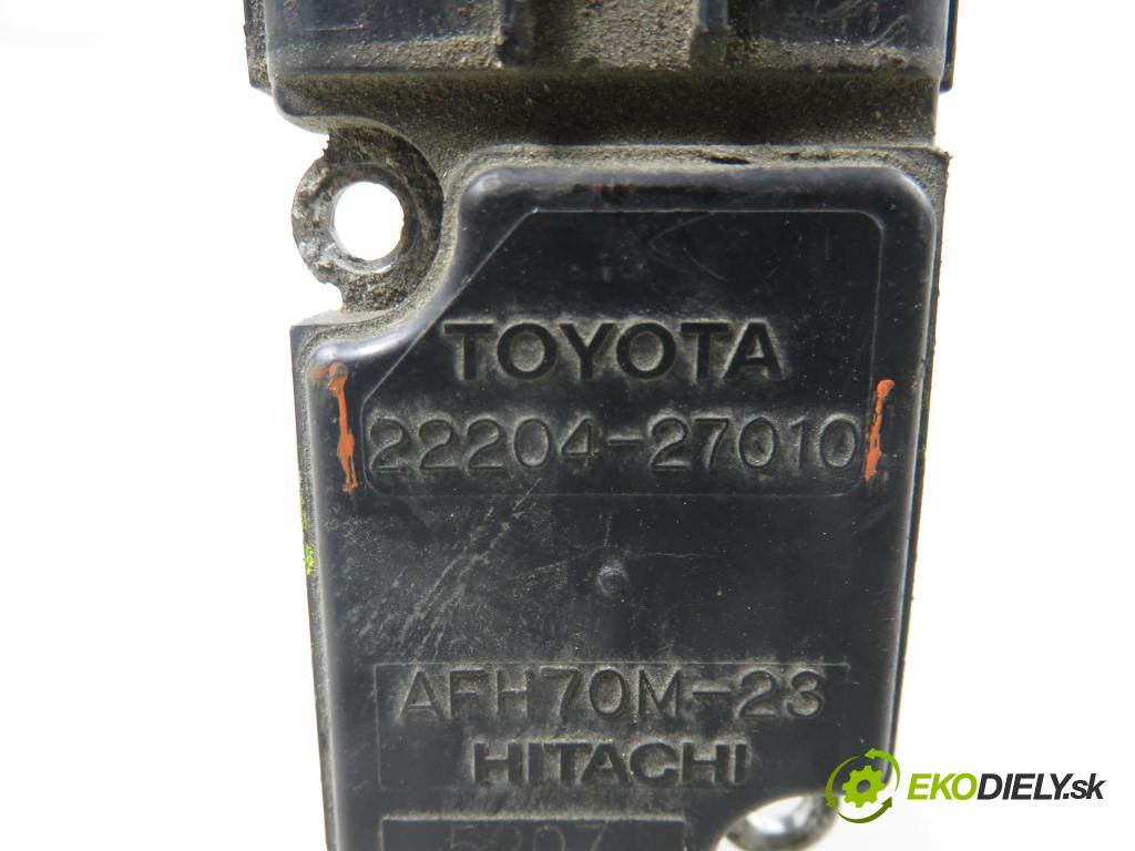TOYOTA COROLLA Verso (ZER_, ZZE12_, R1_) MINIVAN 2005 85,00 2.0 D-4D (CUR10_) - 1CD-FTV 1995,00 váha vzduchu vzduchu 2220427010