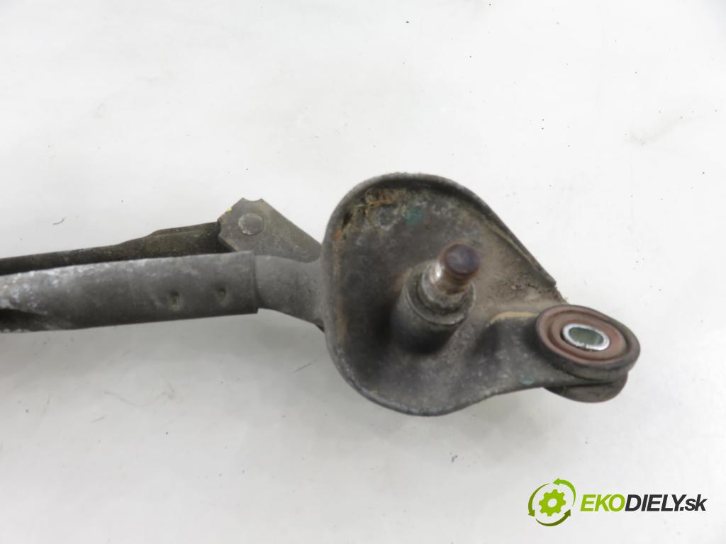 TOYOTA COROLLA Verso (ZER_, ZZE12_, R1_) MINIVAN 2005 85,00 2.0 D-4D (CUR10_) - 1CD-FTV 1995,00 MECHANISMUS/ motorek stěračů 851100F020 ; MS1592007241