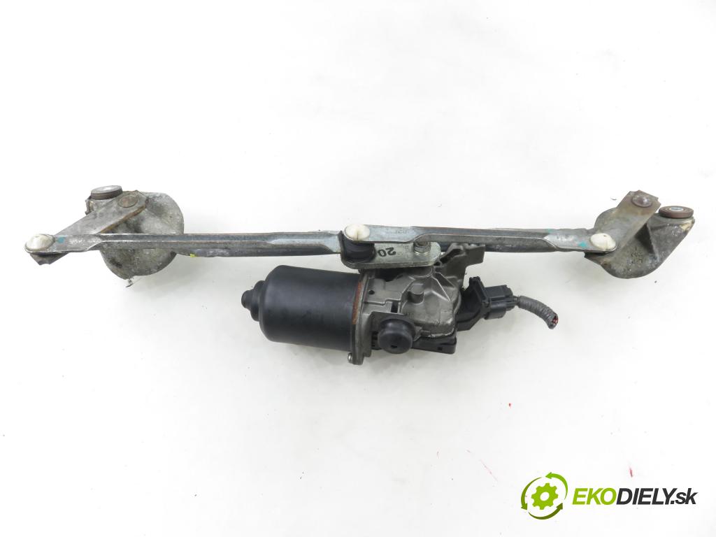 TOYOTA COROLLA Verso (ZER_, ZZE12_, R1_) MINIVAN 2005 85,00 2.0 D-4D (CUR10_) - 1CD-FTV 1995,00 MECHANISMUS/ motorek stěračů 851100F020 ; MS1592007241