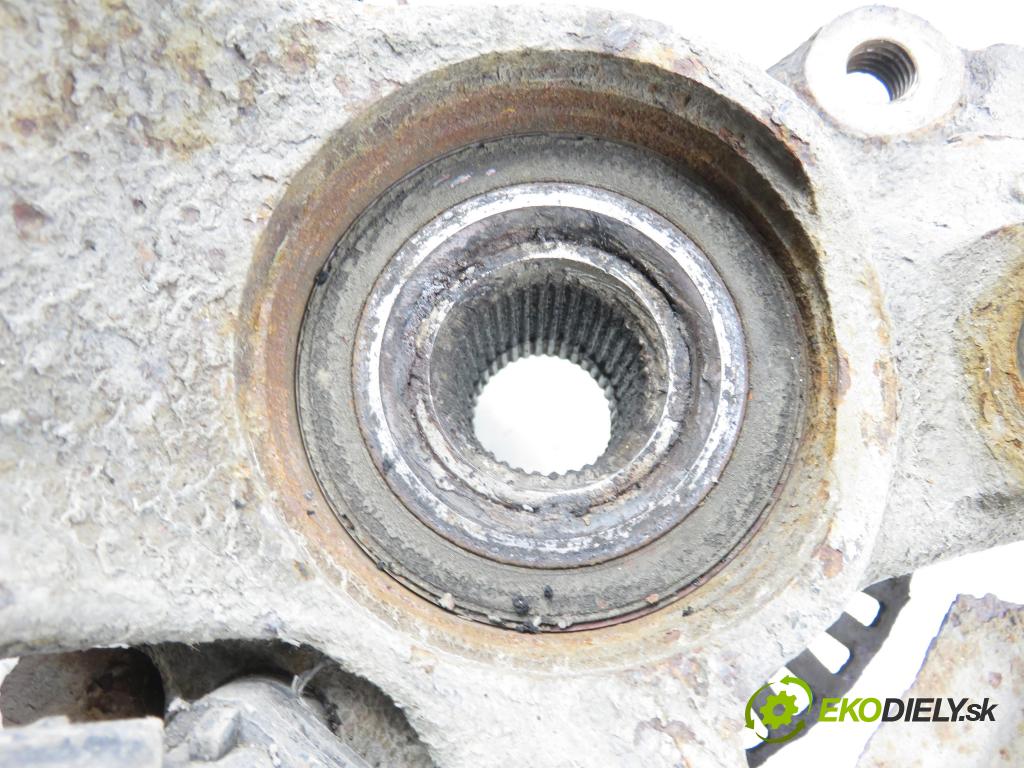 AUDI A3 (8L1) HB 1998 110,00 1.8 T - AGU 1781,00 náboj LP ABS