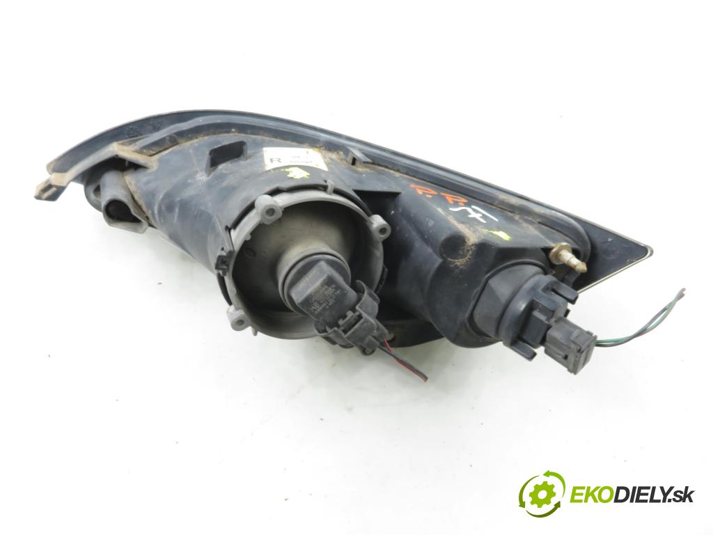 SMART FORFOUR (454) HB 2006 70,00 1.5 CDI (454.001) - OM 639.939 1493,00 Hmlové svetlo, hmlovka P A4548200258 ; 0305070002