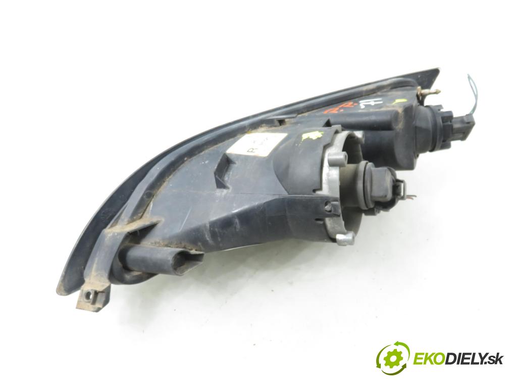 SMART FORFOUR (454) HB 2006 70,00 1.5 CDI (454.001) - OM 639.939 1493,00 Hmlové svetlo, hmlovka P A4548200258 ; 0305070002