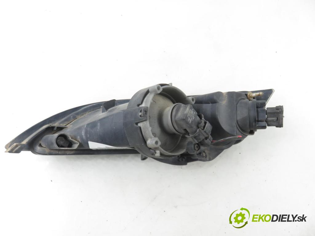 SMART FORFOUR (454) HB 2006 70,00 1.5 CDI (454.001) - OM 639.939 1493,00 Hmlové svetlo, hmlovka P A4548200258 ; 0305070002