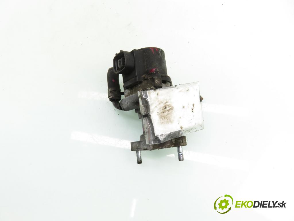 TOYOTA COROLLA kombi (_E12_) KOMBI 2005 0,00 1.4 D4-D (NDE120_) - 1ND-TV 1364,00 VENTIL EGR 2562033030 ; 1350008120