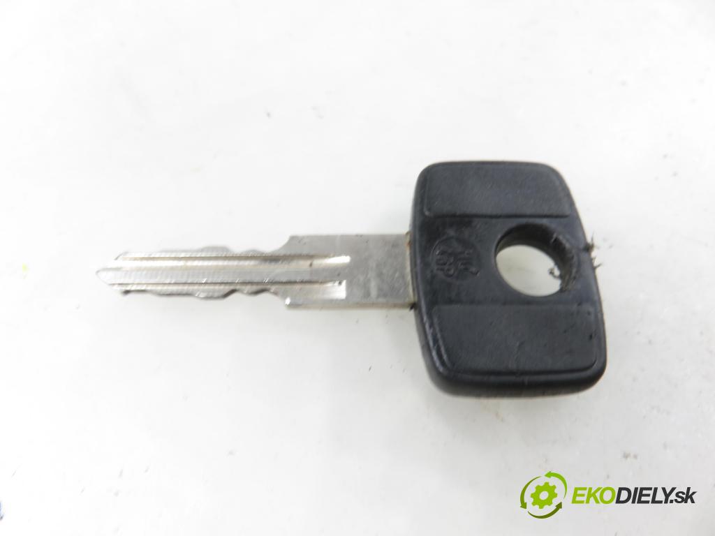OPEL ASTRA F Kombi (T92) KOMBI 1995 50,00 1.7 TD - X 17 DTL 1700,00 spinačka 26034041 ; 26034040 (Spínacia skrinka)