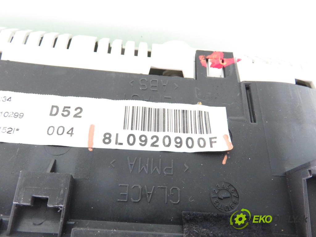 AUDI A3 (8L1) HB 2001 75,00 1.6 - BFQ 1595,00 Prístrojovka elektrický 8L0920900F