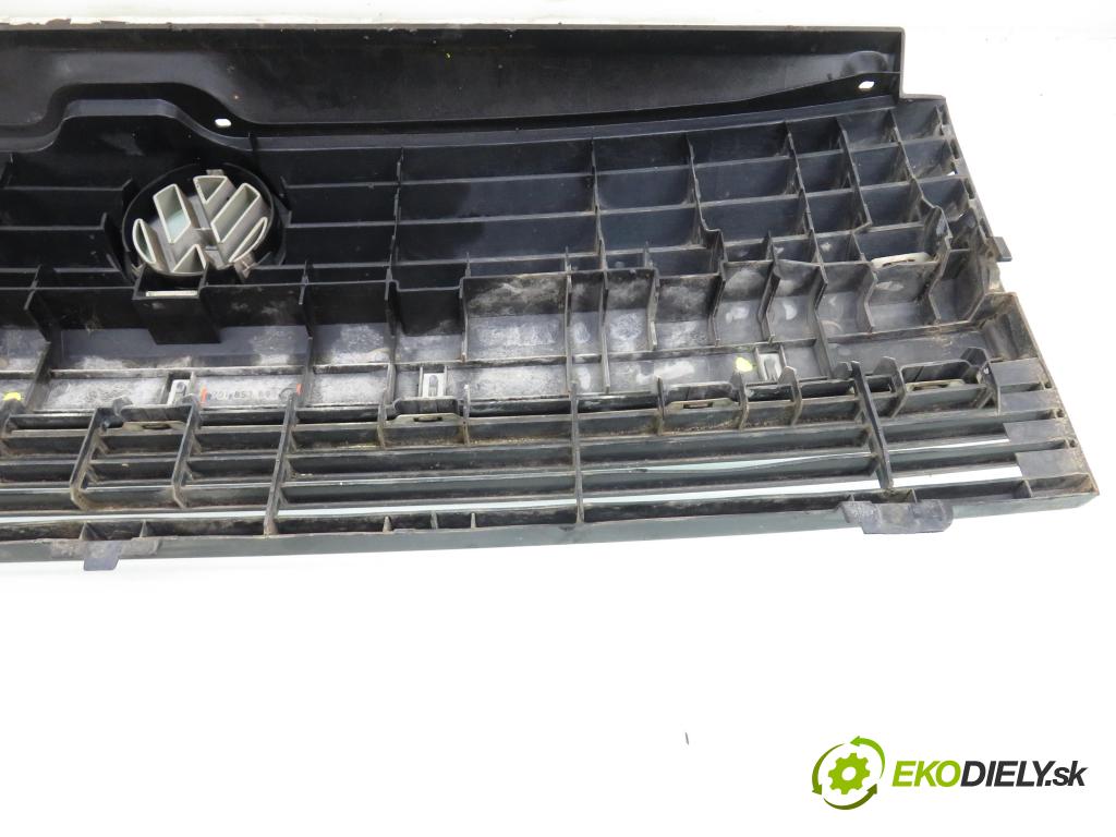 VW TRANSPORTER IV Skrzynia (70XA) FURGON 1993 57,00 2.4 D 78 - AAB 2370,00 Mriežka / maska 701853653E