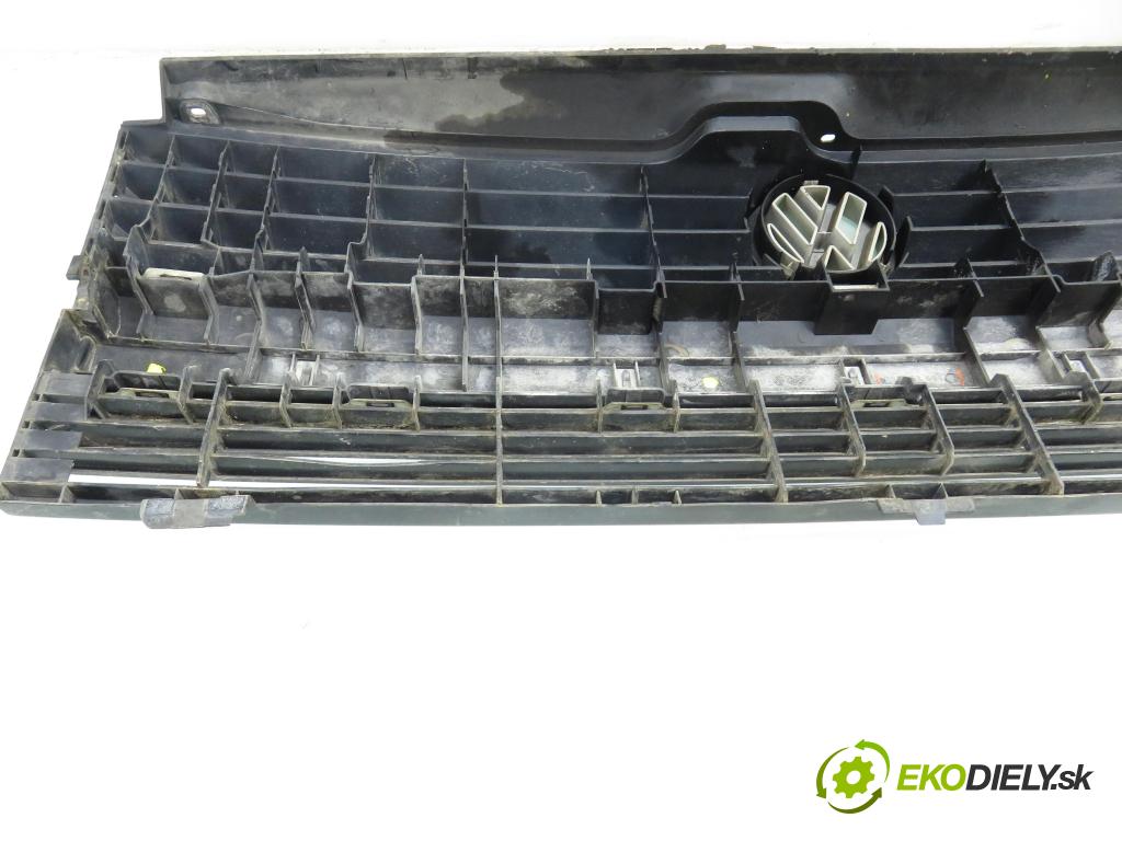 VW TRANSPORTER IV Skrzynia (70XA) FURGON 1993 57,00 2.4 D 78 - AAB 2370,00 Mriežka / maska 701853653E