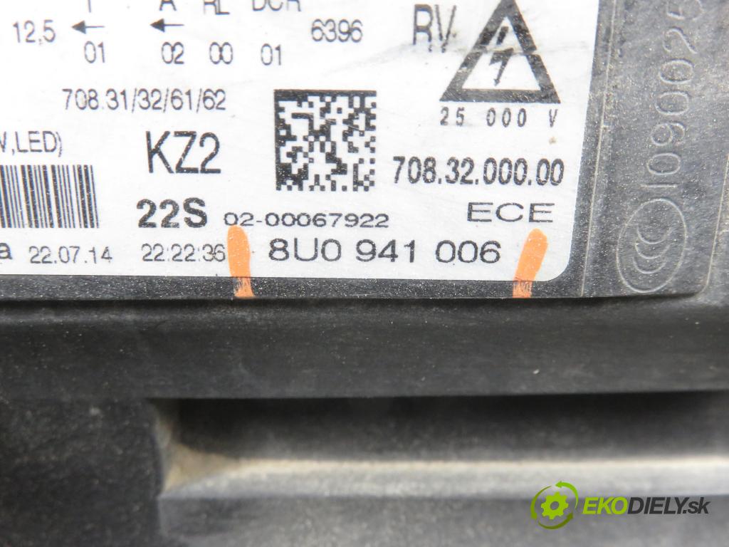 AUDI Q3 (8U) SUV 2014 130,00 2.0 TDI quattro - CFGC 1968,00 Svetlo PP 8U0941006