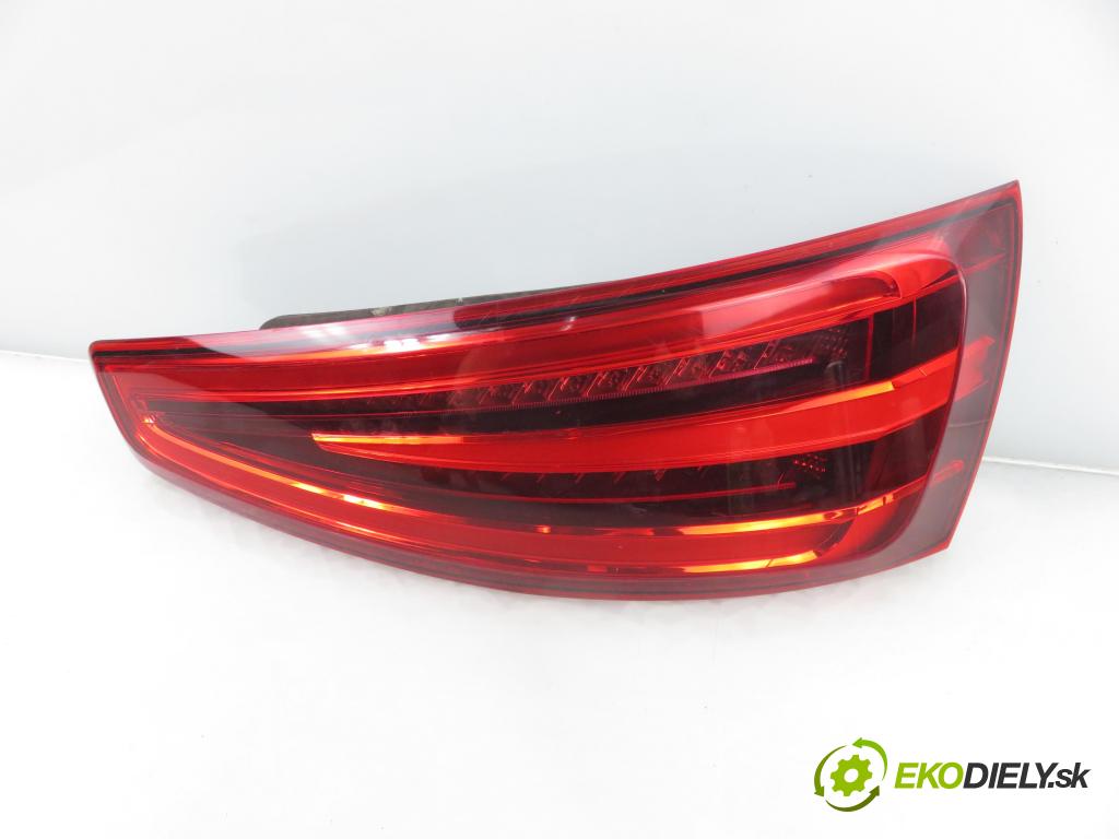 AUDI Q3 (8U) SUV 2014 130,00 2.0 TDI quattro - CFGC 1968,00 Svetlo pravé zadné kufor 8U0945094H