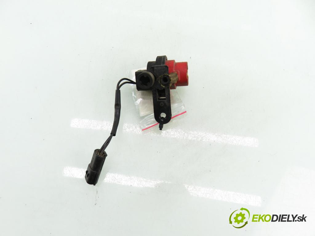 FIAT CINQUECENTO (170_) HB 1998 22,00 0.7 i (170AD) - 170 A.046 704,00 VENTIL VAKUUM: 7773122