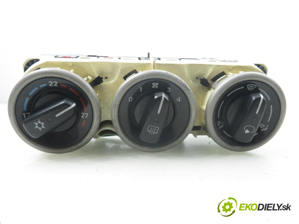 SMART FORFOUR (454) HB 2006 70,00 1.5 CDI 95 1493,00 Panel topení KLIMATIZACE: A4548300485