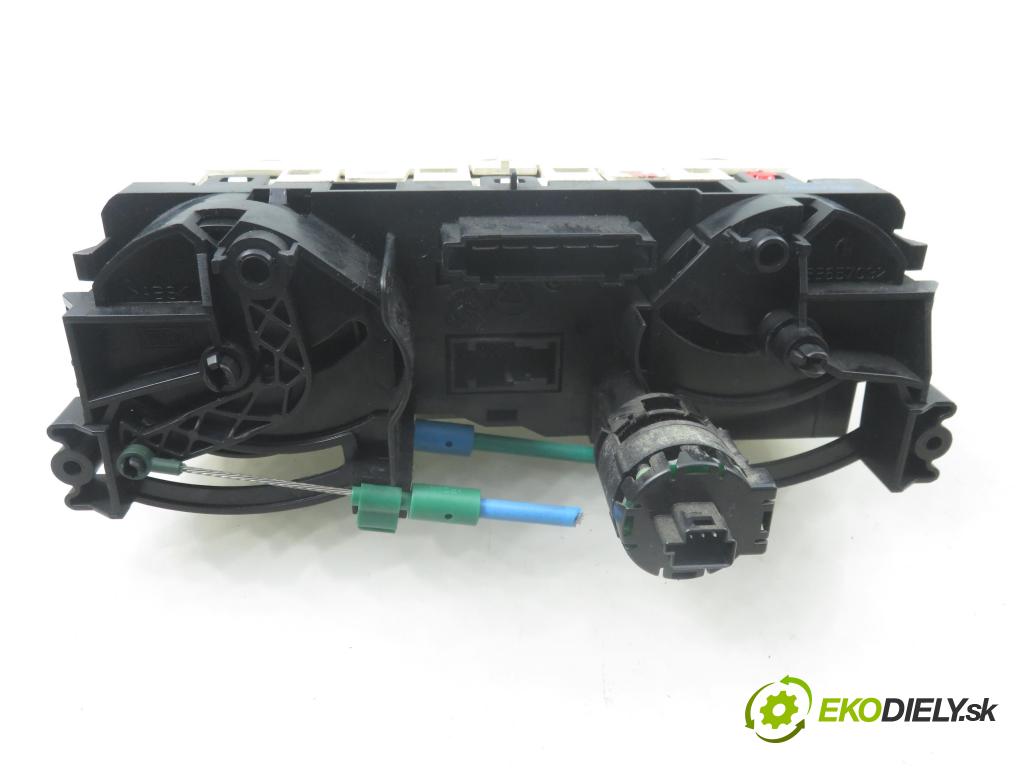 SMART FORFOUR (454) HB 2006 70,00 1.5 CDI 95 1493,00 Panel topení KLIMATIZACE: A4548300485