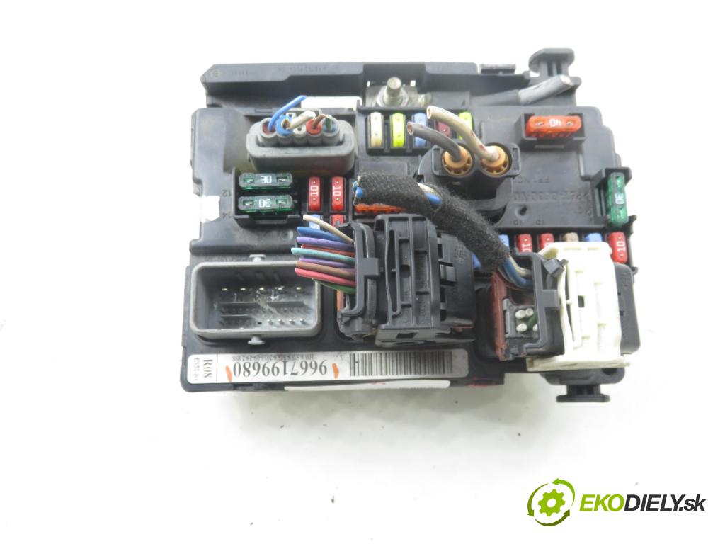 CITROEN DS3 (SA_) HB 2011 68,00 1.6 e-HDi 8V 92 - 9HP 1560,00 MODUL BSM 9667199680