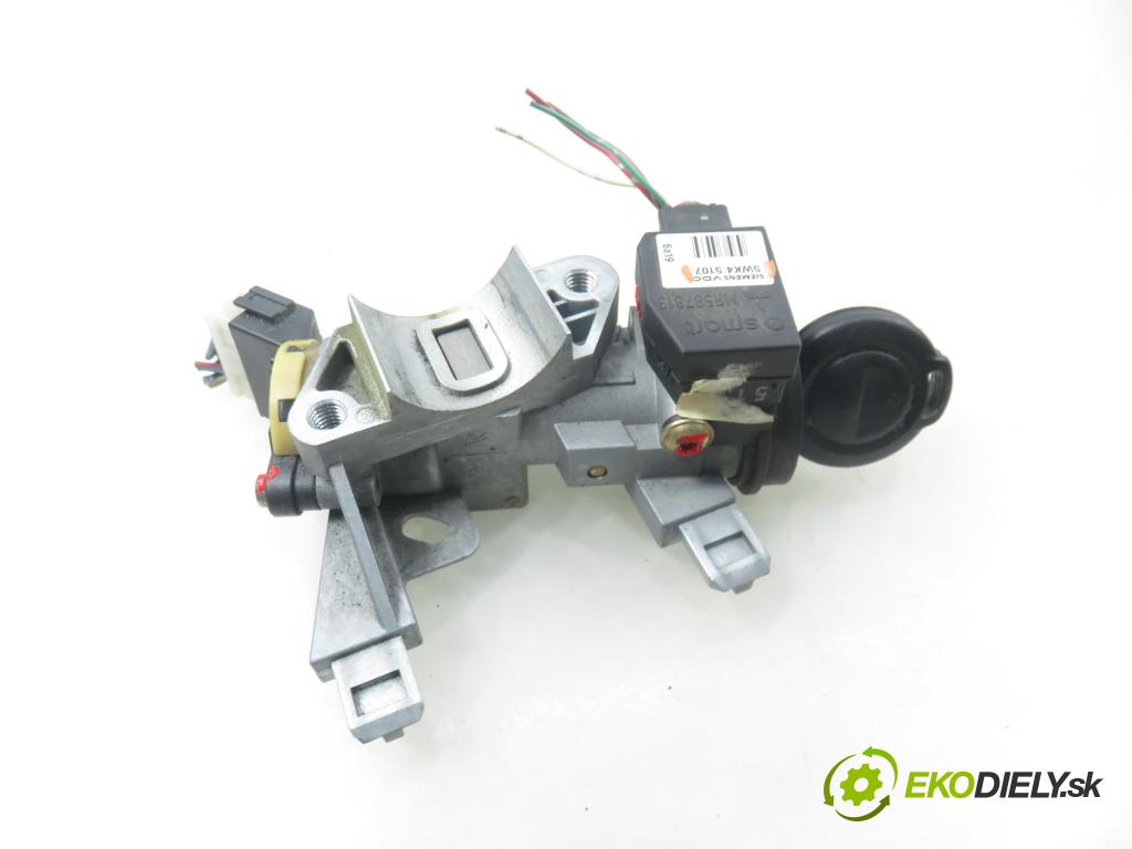SMART FORFOUR (454) HB 2006 70,00 1.5 CDI (454.001) - OM 639.939 1493,00 spinačka 4408A040 ; 5WK45107 (Spínacia skrinka)