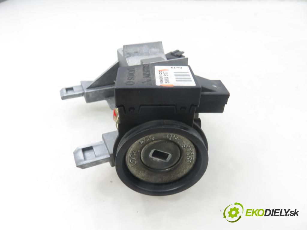 SMART FORFOUR (454) HB 2006 70,00 1.5 CDI (454.001) - OM 639.939 1493,00 spinačka 4408A040 ; 5WK45107 (Spínacia skrinka)