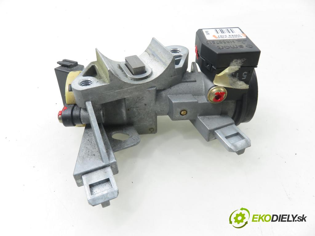 SMART FORFOUR (454) HB 2006 70,00 1.5 CDI (454.001) - OM 639.939 1493,00 spinačka 4408A040 ; 5WK45107 (Spínacia skrinka)