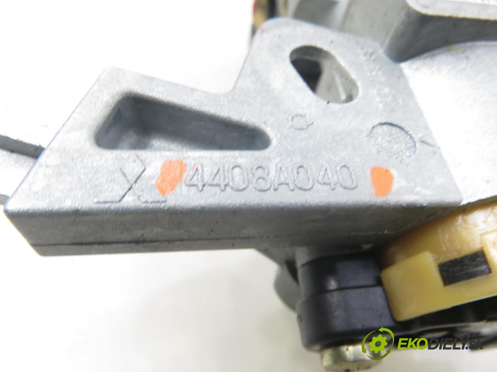 SMART FORFOUR (454) HB 2006 70,00 1.5 CDI (454.001) - OM 639.939 1493,00 spinačka 4408A040 ; 5WK45107 (Spínacia skrinka)