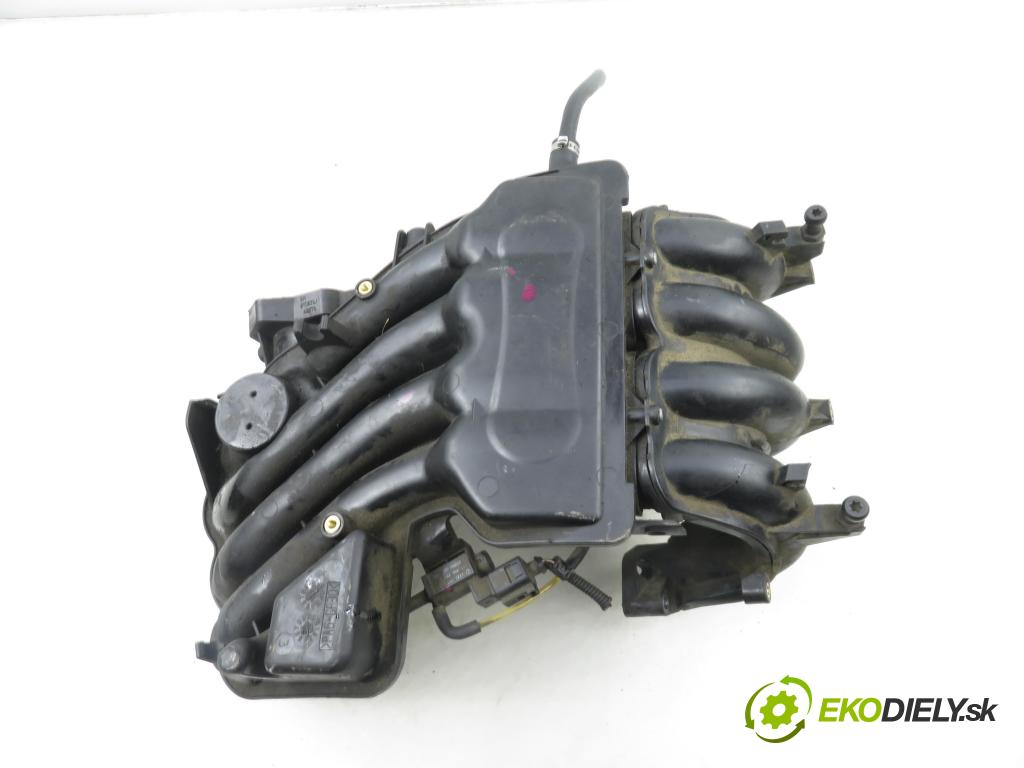 AUDI A3 (8L1) HB 2001 75,00 1.6 - BFQ 1595,00 potrubí 06A133206S