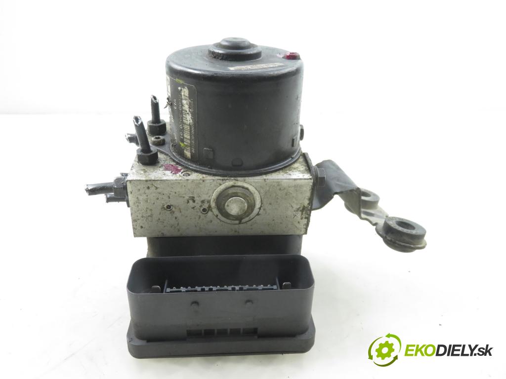 AUDI A3 (8L1) HB 2001 75,00 1.6 8V 102 - BFQ 1595,00 pumpa ABS 1C0907379E ; 10096003133 ; 10020600094 (Pumpa ABS)