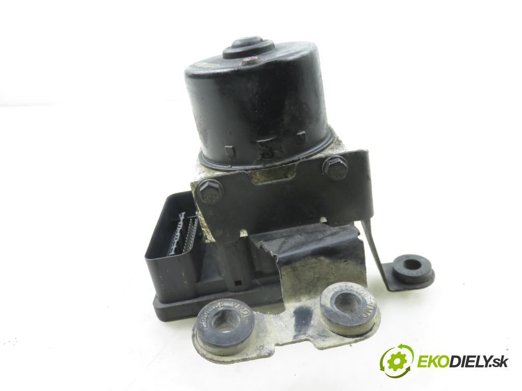 AUDI A3 (8L1) HB 2001 75,00 1.6 8V 102 - BFQ 1595,00 pumpa ABS 1C0907379E ; 10096003133 ; 10020600094 (Pumpa ABS)