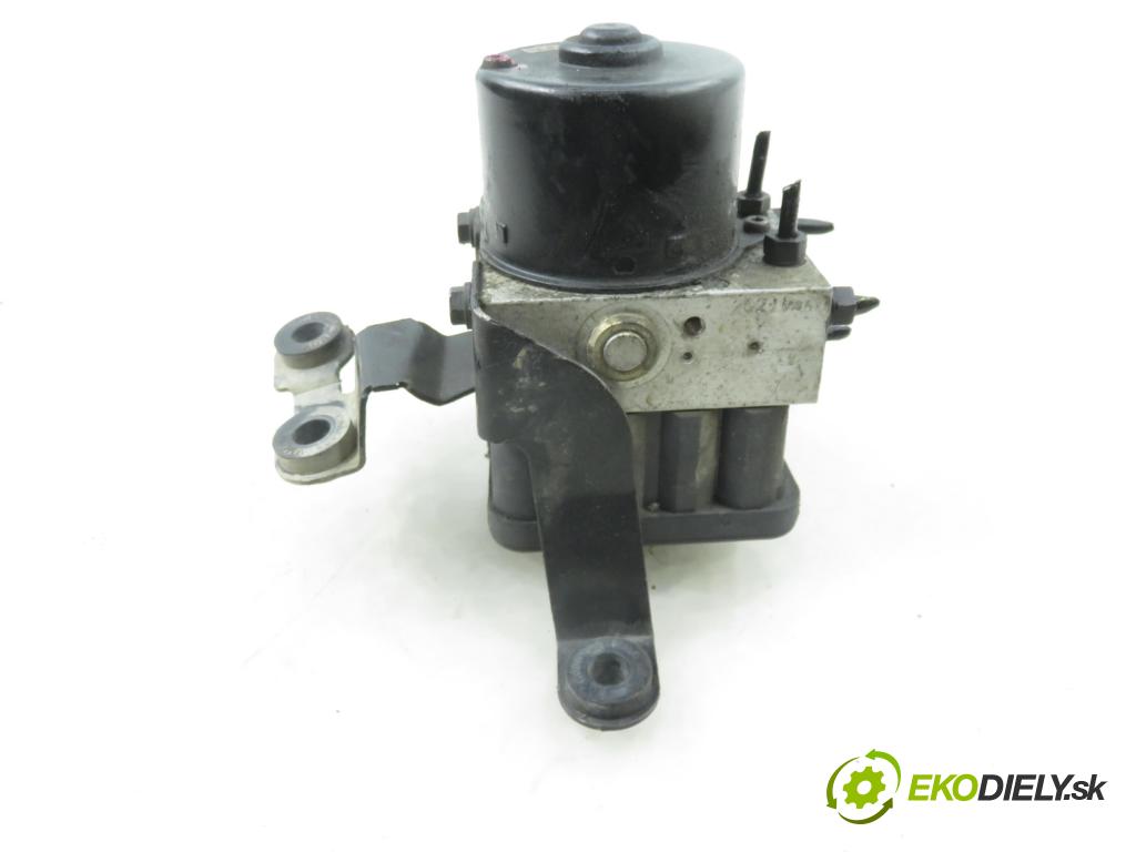 AUDI A3 (8L1) HB 2001 75,00 1.6 8V 102 - BFQ 1595,00 pumpa ABS 1C0907379E ; 10096003133 ; 10020600094 (Pumpa ABS)