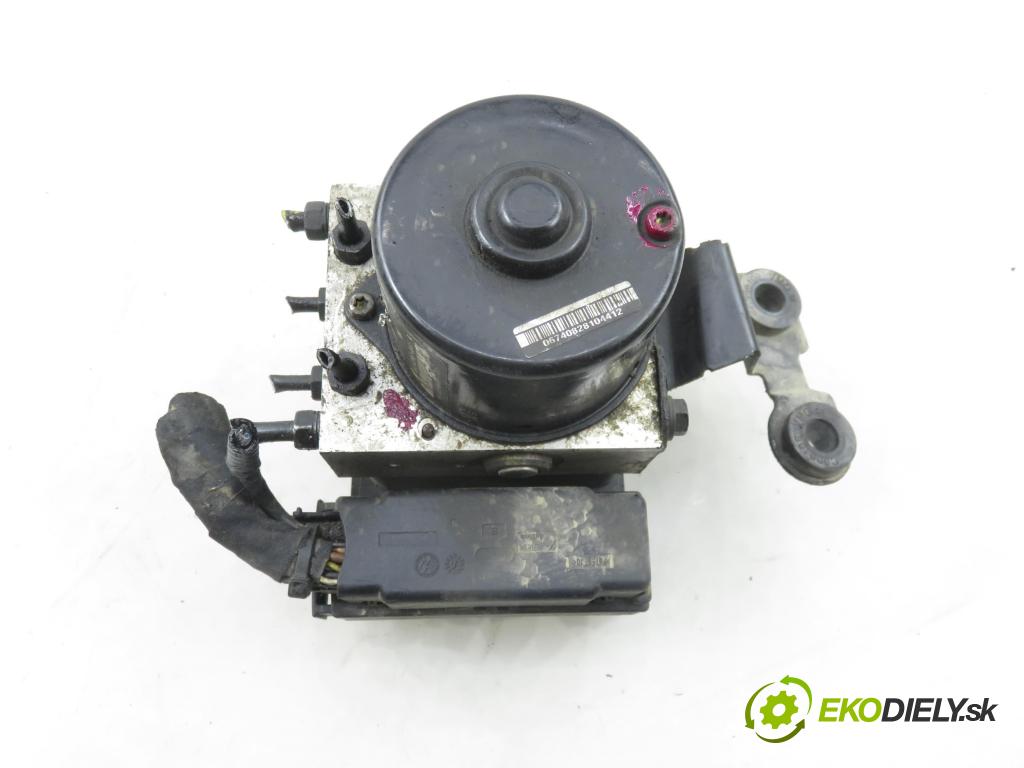 AUDI A3 (8L1) HB 2001 75,00 1.6 8V 102 - BFQ 1595,00 pumpa ABS 1C0907379E ; 10096003133 ; 10020600094 (Pumpa ABS)